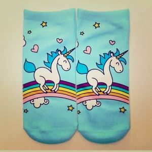Women’s rainbow unicorn socks size 6-10